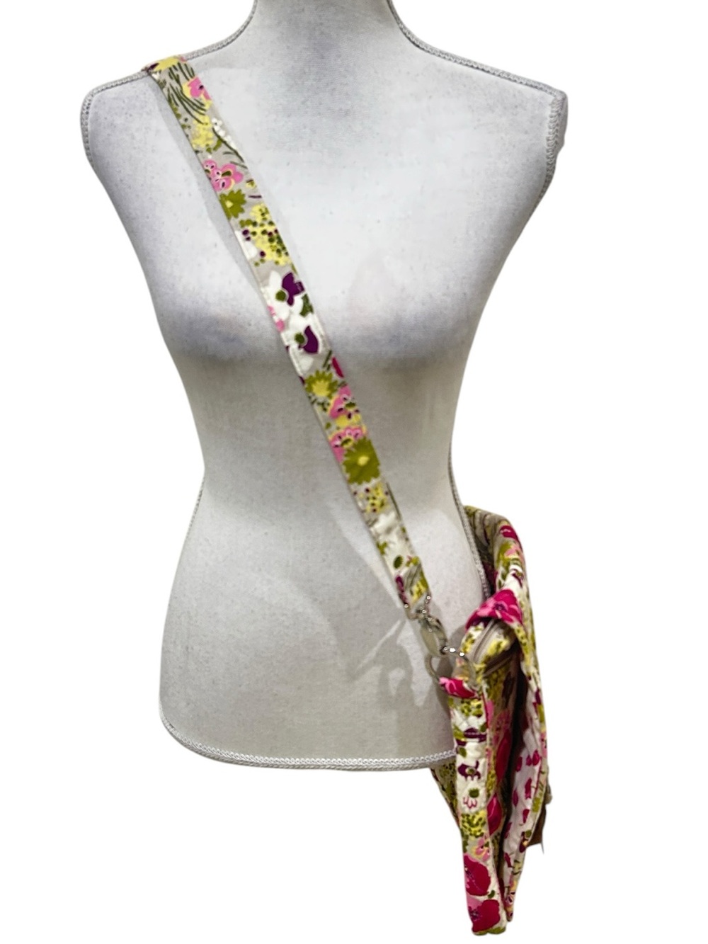 Vera Bradley Cream Crossbody flap over Pink & Green Floral adjustable strap - Picture 5 of 12